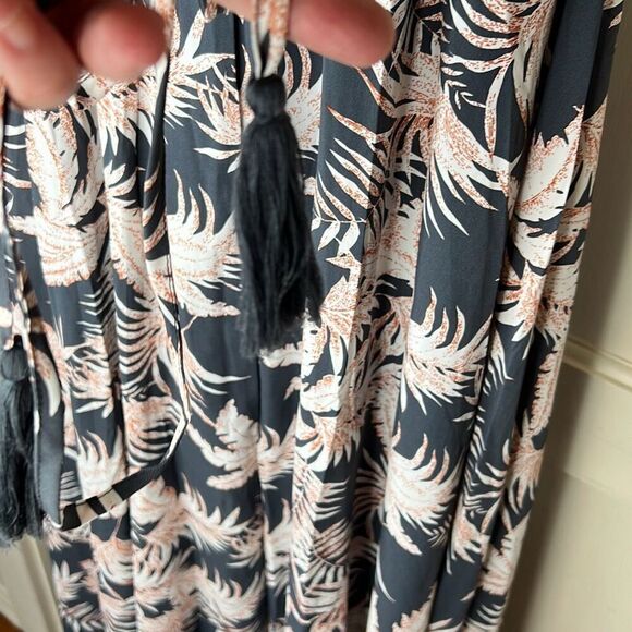 PinkBlush Charcoal Leaf Print Strapless Front Tie Maternity Maxi Dress Nwt Mediu - Picture 5 of 10